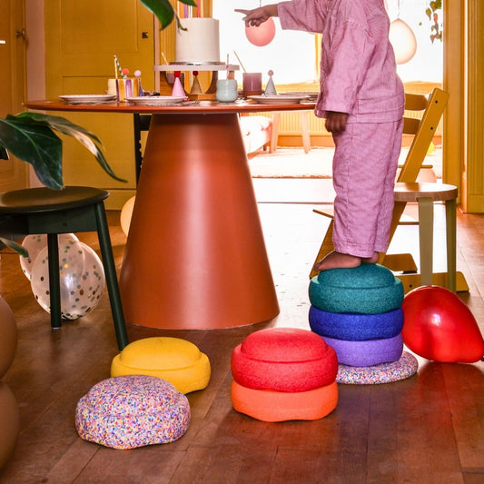 Stapelstein Balance Stepping Stones - Original + Board Combination, Set of 8, Rainbow Classic Complete